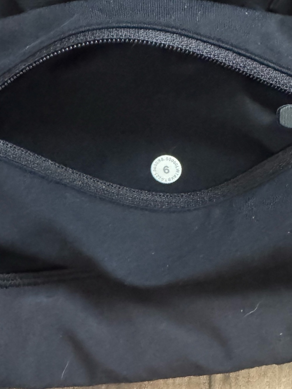 Lululemon Speed Up Black Shorts Size 6, 4” Inseam - Picture 6 of 6